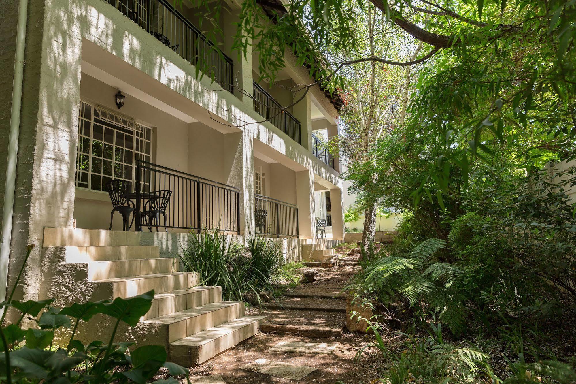 Hotel La Vieille Ferme Johannesburg Exterior foto